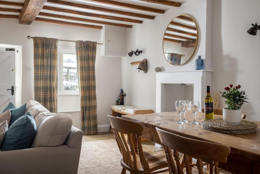 Charming 17Th Century Cotswold Cottage Adlestrop エクステリア 写真