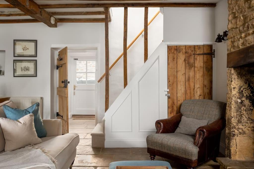 Charming 17Th Century Cotswold Cottage Adlestrop エクステリア 写真