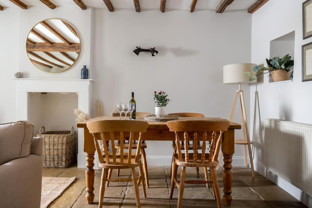 Charming 17Th Century Cotswold Cottage Adlestrop エクステリア 写真