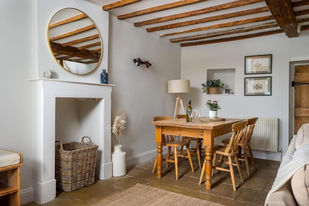 Charming 17Th Century Cotswold Cottage Adlestrop エクステリア 写真